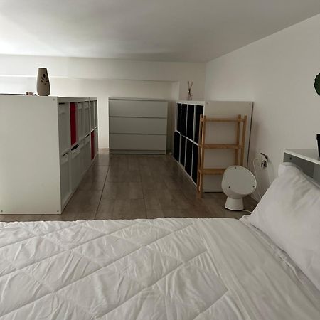 شقة Loft Moderno Con Terrazzo ميلان المظهر الخارجي الصورة